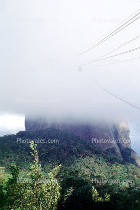 Fog Envelopes Sugarloaf Mountain, Cable Car, clouds, Cableway