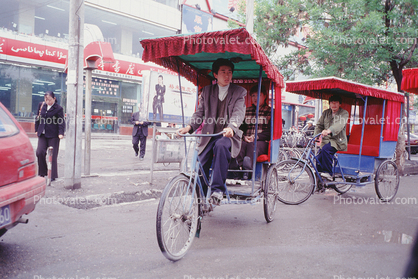 Tricycle Jitney, Three-wheeler, Tri-wheeler, Lijiang Yunnan, China, artistic vehicle
