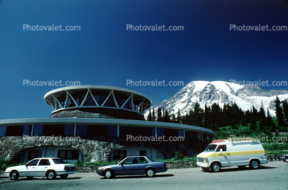 Cars, Mount Rainier Visitor Center