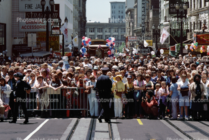 Crowds, downtown-SF, Powell Street at Union Square, CC celebration June 21 1984, 1980s