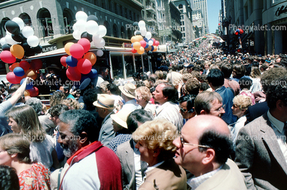Hoards, Packed People, Crowds, Celebration, Downtown, Throngs, downtown-SF, Powell Street at Union Square, CC celebration June 21 1984, 1980s
