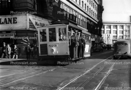 Powell Street, buildings, stores, shops, 1943, 1940s