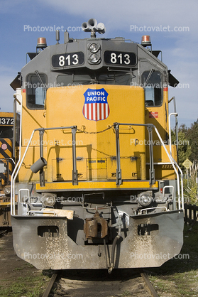 UP 813 head-on, EMD GP38-2 diesel locomotive