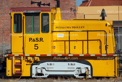 P.&S.R., 5, Tiny Locomotive, Petaluma Trolley, Petaluma & Santa Rosa railroad, GE 25 ton II-C