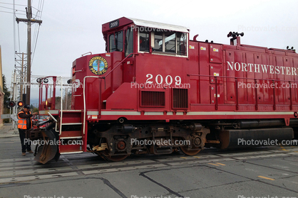 NWP 2009, Northwestern Pacific Diesel Locomotive, RailPower RP20BD, 4th Street, Petaluma, California