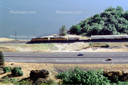 Columbia River, Oregon, Railroad Tracks, Union Pacific, 11 August 1991