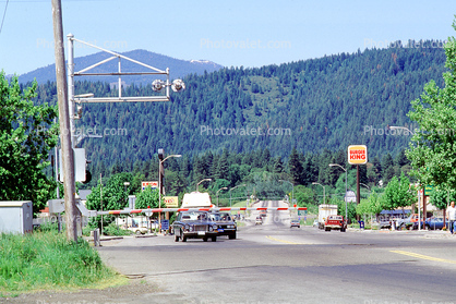 Railroad Crossing, Mount Shasta, California, Southern Pacific, Burger King, Caution, warning