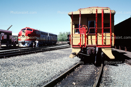 ATSF 347C, Caboose, Santa-Fe, Diesel Electric Locomotive, Red/Silver Warbonnet Chief, F-Unit