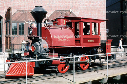 Sespe, Fillmore & Western Railway Co., Steam Engine, Turntable, Roundhouse