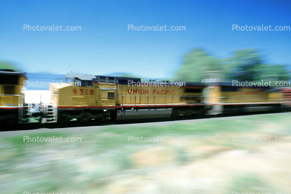 UP 9518, Union Pacific, Diesel Electric Locomotive, Klamath Lake