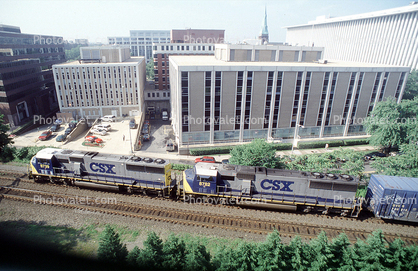 CSX 8739, CSX 8782, buildings, tracks