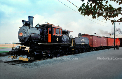Steam Engine #4, 0-4-0, Antharcite, Strasburg Rail Road, box cars, red caboose
