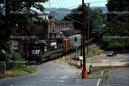 Norfolk Southern 8695, Lynchburg Virginia, August 1991