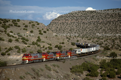 576, 508, 566, Santa-Fe, ATSF, Red & Silver Warbonett, Sais New Mexico
