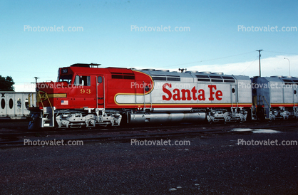 EMD FP45 93, Santa-Fe ATSF Diesel Locomotive, Red & Silver, Warbonnet