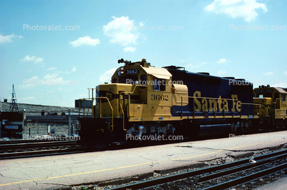 ATSF 3662, Santa-Fe ATSF Diesel Locomotive, Yellow & Blue, Warbonnet
