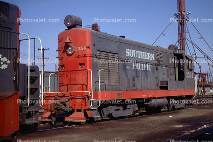 Fairbanks Morse Southern Pacific Diesel Engine SP 2354, San Jose California, May 1970