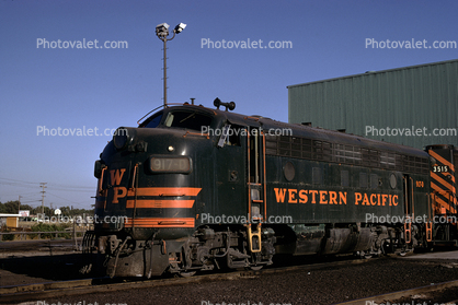 WP 917D, Western Pacific F-Unit locomotive, EMD F7A, Stockton California, July 1974, 1970s