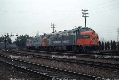 SP 6460, EMD FP7, Southern Pacific locomotive, May 1971, 1970s