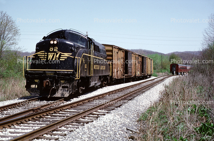 Western Maryland WM 82, EMD BL2, boxcars, track