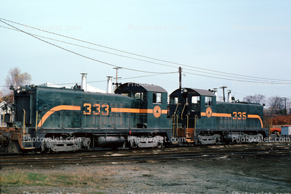 MEC 333, MEC 335, Maine Central switchers, EMD SW9, Bangor, 1978