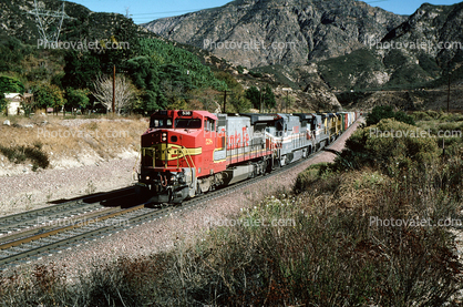 ATSF 538, Santa-Fe locomotive, GE B40-8W, B40
