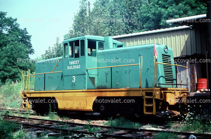 3 Yancy Railroad, GE 65-ton switcher, Micaville