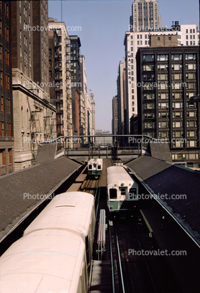 Chicago Elevated, El, CTA, downtown, buildings, 6000 series trainset, April 1970, 1970s