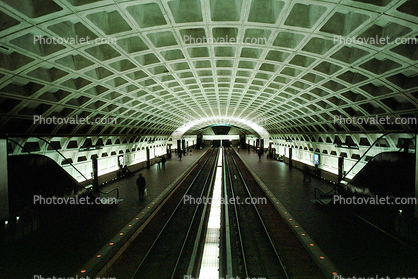 Platform, station, Washington DC Metro, Arch