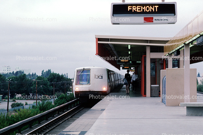 BART train, station platform, Fremont