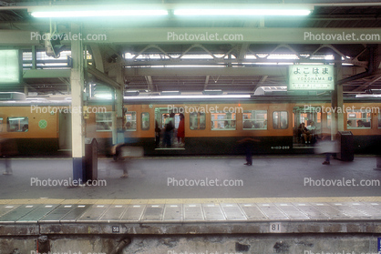 Train Station, platform, boarding passengers