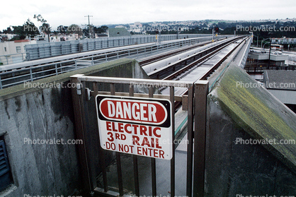 Bay Area Rapid Transit, BART, Danger Electric 3rd Rail Do not enter