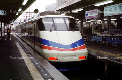 Station Platform, trainset, Streamlined Train, Tokyo