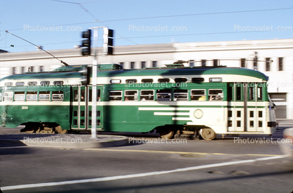 San Francisco Muni (1950s), 1050, F-Line, PCC, the Embarcadero