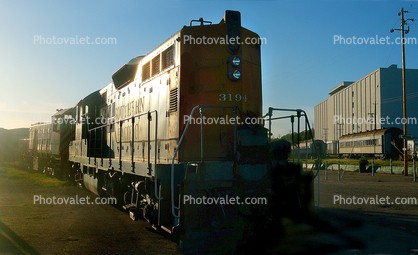 SP 3194, Rebuilt EMD GP9R, TNO 281 (GP9), Southern Pacific, San Francisco Railroad Museum, Hunters Point