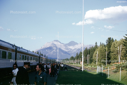 CP Rail, People, Passengers, Canadian National Railways, Banff, 1950s