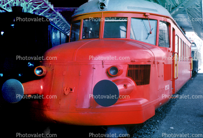 RBe 2/4, Rote Pfeil (Red Arrow), single body light steel railcar, Lucerne