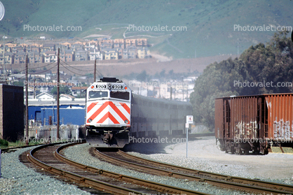 JPBX 920 head-on, EMD F40PH-2C, Bayshore Caltrain Station, San Francisco, Joint Powers Board (CalTrain)
