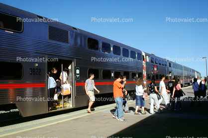 3822 Caltrain, Palo Alto Station, railcar, platform, passengers