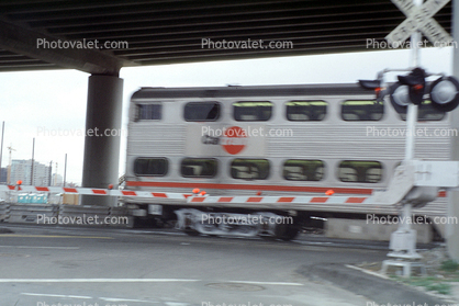 16th Street Crossing, Caltrain, Passenger Railcar