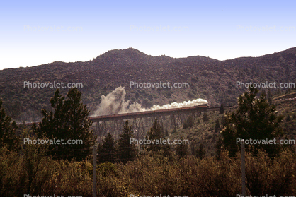 SP 4449, GS-4 class Steam Locomotive, 4-8-4, Southern Pacific Daylight Special, Castle Crags, California