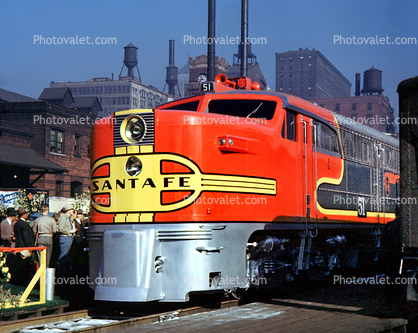 Santa-Fe Chief, 51, ALCO PA-1, Red/Silver Warbonnet Chief, ATSF, 1940s