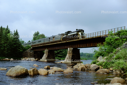 NYC 8223, New York Central switcher, river, boulders, water, 16 June 2001