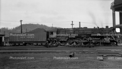 New Haven 3559, Three-cylindered R-3-a, 4-8-2, Windsor Connecticut, January 22 1949, 1940s