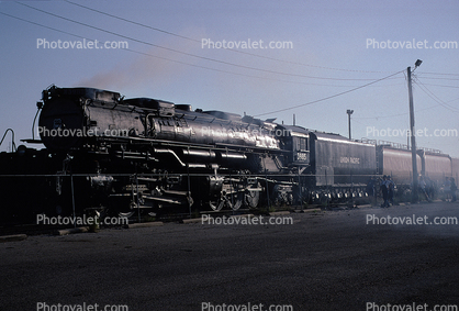 Union Pacific UP 3985, 4-6-6-4 C, articulated hallenger-type steam locomotive