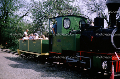 South Shasta Steam Locomotive 4,  Pioneer 10 railcar, passengers