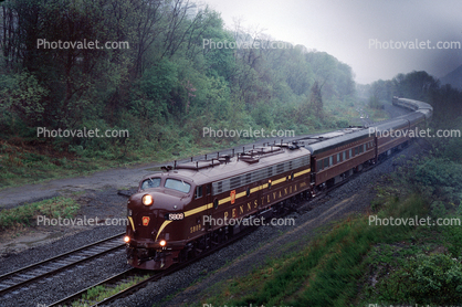 PRR 5809, Pennsylvania Railroad, EMD E8A, F-unit