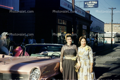 U.S. Air Force Recruiting Office, women, Lincoln Continental car, September 1959, 1950s