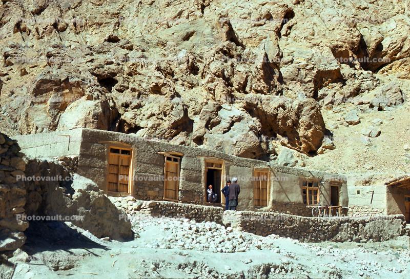 Caves of Bamiyan, Valley