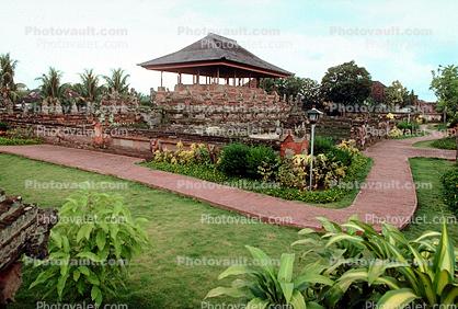 Path, plants, lawn, gardens, Statue, Kerta Gosa Klungkung, Bali Heritage Royal Court, landmark